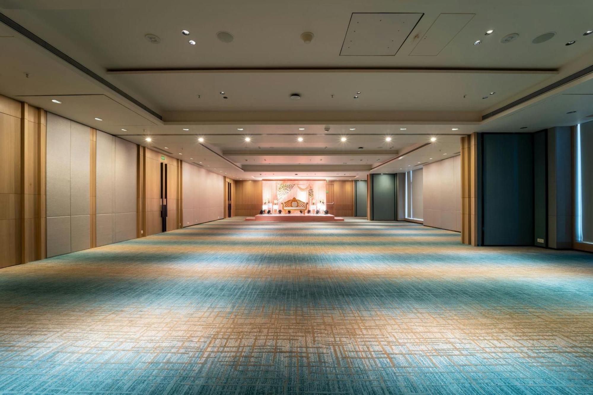 Courtyard By Marriott Вадодара Экстерьер фото