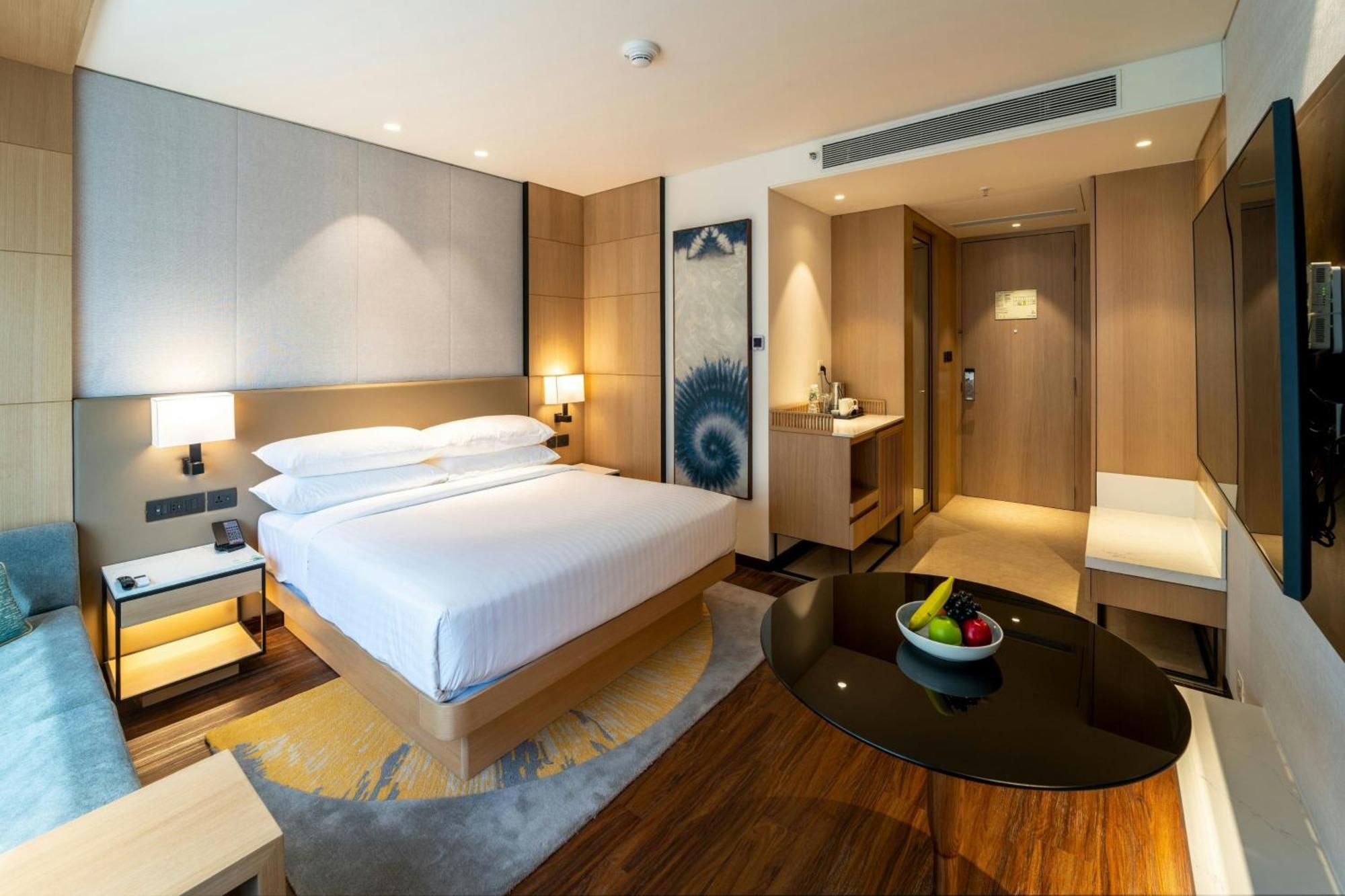 Courtyard By Marriott Вадодара Экстерьер фото