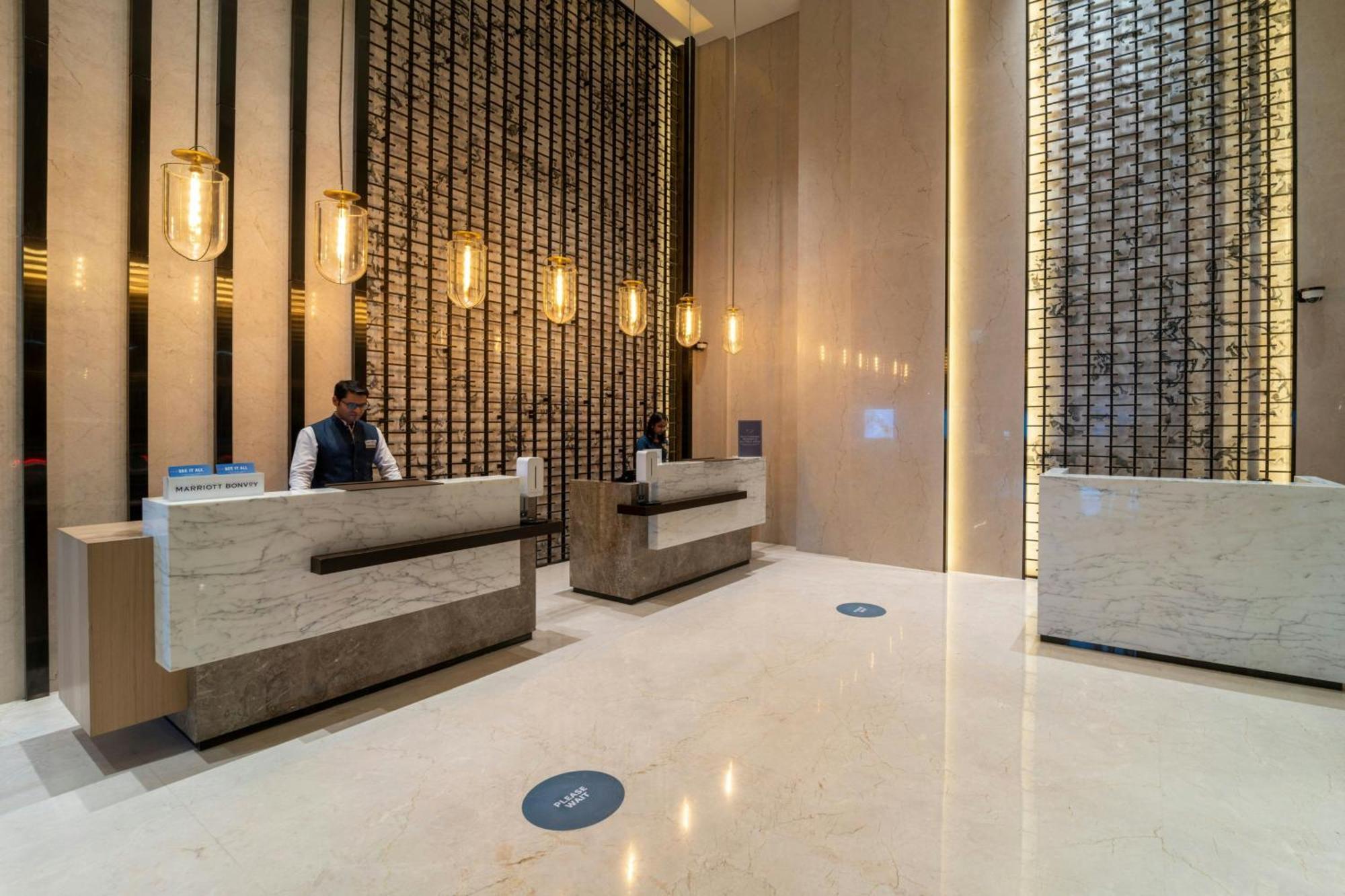 Courtyard By Marriott Вадодара Экстерьер фото